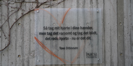 foto af poesiværket Så tag mit hjerte